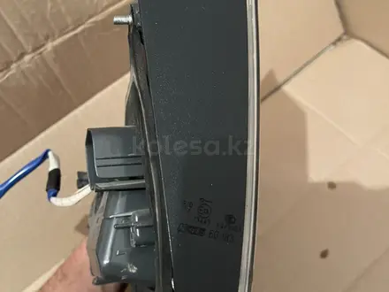 Фонарь задний левый в крышку багажника бу оригинал за 135 000 тг. в Алматы – фото 4