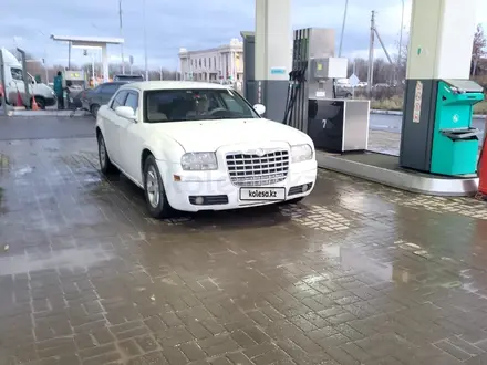 Chrysler 300C 2005 года за 3 800 000 тг. в Астана