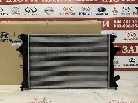 Радиатор Toyota за 5 000 тг. в Тараз
