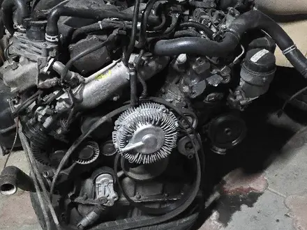 Двигатель ОМ 642 мерседес спринтер 906 с за 50 000 тг. в Алматы