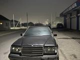 Mercedes-Benz E 230 1990 годаfor1 100 000 тг. в Шымкент