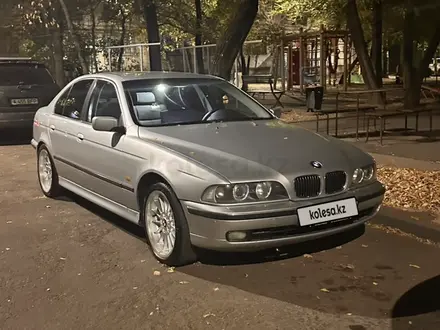 BMW 525 2000 года за 4 500 000 тг. в Алматы