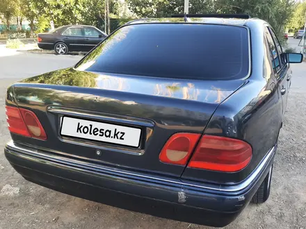 Mercedes-Benz E 280 1996 года за 3 000 000 тг. в Кызылорда – фото 13