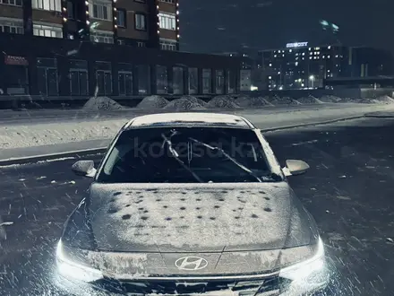 Hyundai Elantra 2023 года за 10 500 000 тг. в Уральск