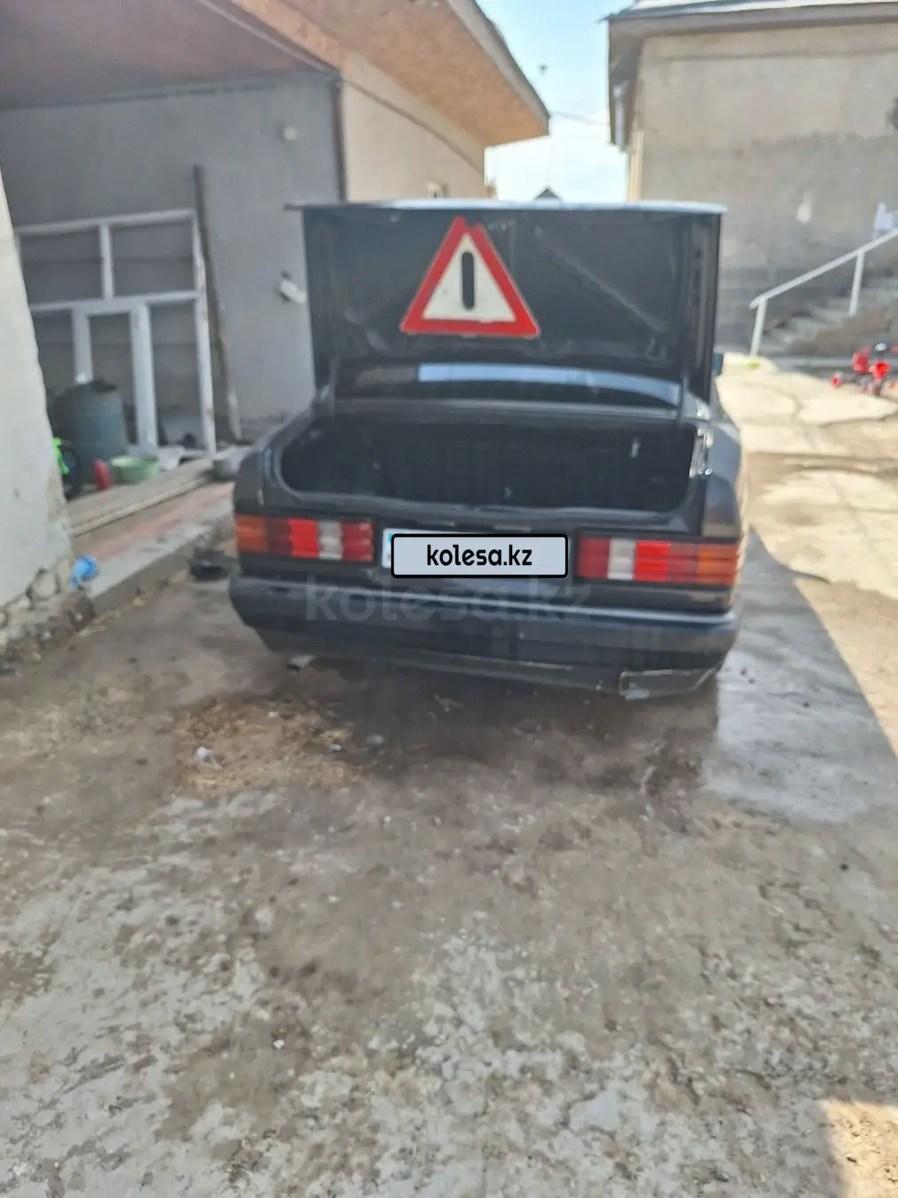 Mercedes-Benz 190, 1992