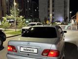 Mercedes-Benz E 280 1996 года за 2 900 000 тг. в Алматы – фото 2