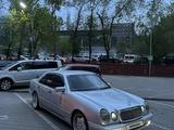 Mercedes-Benz E 280 1996 года за 2 900 000 тг. в Алматы