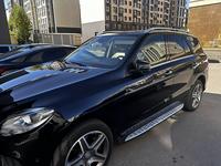 Mercedes-Benz GLE 400 2015 годаfor21 500 000 тг. в Астана