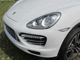 Стекла фар Porsche Cayenne за 40 000 тг. в Астана