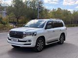 Toyota Land Cruiser 2017 года за 33 000 000 тг. в Астана