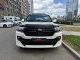 Toyota Land Cruiser 2012 года за 21 300 000 тг. в Астана