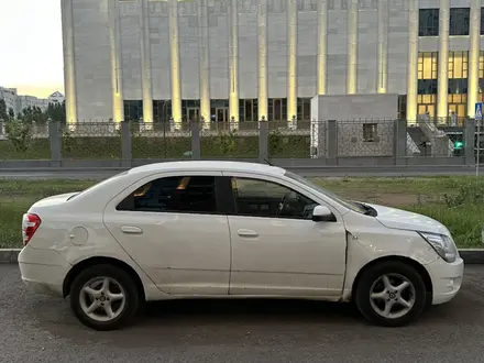 Chevrolet Cobalt 2014 года за 2 500 000 тг. в Астана – фото 3