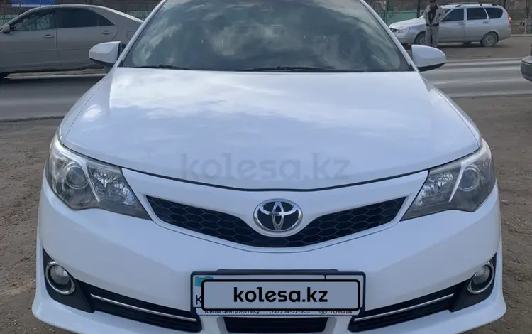 Toyota Camry 2012 годаfor8 900 000 тг. в Жанаозен