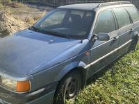 Volkswagen Passat 1992 годаfor500 000 тг. в Семей