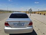 Toyota Camry 2004 года за 5 000 000 тг. в Жанатас – фото 4