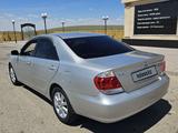 Toyota Camry 2004 года за 5 000 000 тг. в Жанатас – фото 3