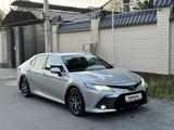 Toyota Camry 2021 годаүшін15 200 000 тг. в Шымкент