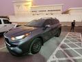 Toyota Highlander 2022 годаүшін25 200 000 тг. в Алматы