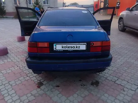 Volkswagen Vento 1993 года за 1 000 000 тг. в Уральск – фото 3