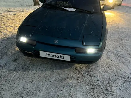 Mazda 323 1994 года за 850 000 тг. в Семей – фото 2