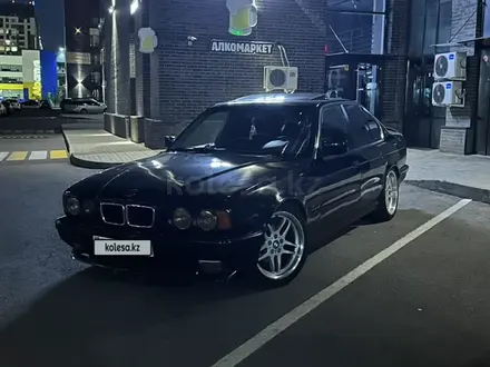 BMW 530 1993 года за 3 800 000 тг. в Астана – фото 4