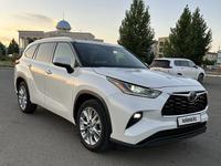 Toyota Highlander 2021 годаfor23 000 000 тг. в Уральск