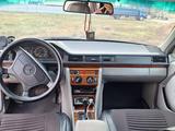 Mercedes-Benz E 220 1993 года за 2 300 000 тг. в Узынагаш – фото 5