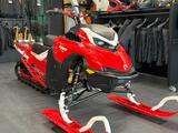 BRP  Shredder RE 3900 76mm Powder Max X-light 850 E-TEC Turbo R 2024 года за 15 228 000 тг. в Алматы – фото 2