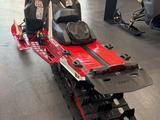 BRP  Shredder RE 3900 76mm Powder Max X-light 850 E-TEC Turbo R 2024 года за 15 228 000 тг. в Алматы – фото 3