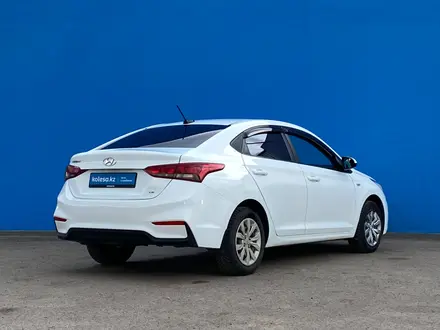 Hyundai Accent 2018 года за 7 270 000 тг. в Алматы – фото 3
