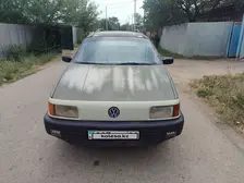 Volkswagen Passat, 1991