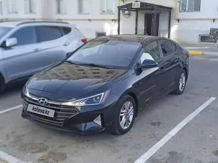 Hyundai Elantra 2019 года за 8 000 000 тг. в Актау