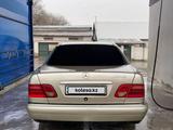 Mercedes-Benz E 320 1997 года за 2 900 000 тг. в Алматы – фото 3