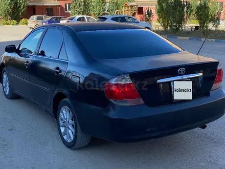 Toyota Camry 2005 года за 2 500 000 тг. в Актобе