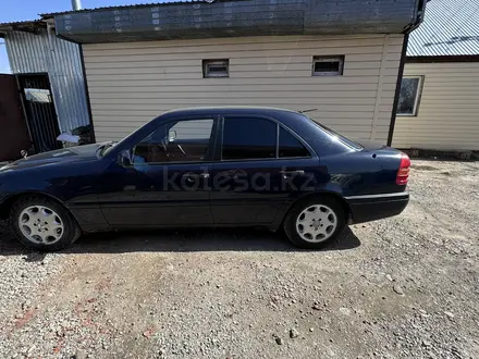 Mercedes-Benz C 180 1994 года за 1 900 000 тг. в Кокшетау – фото 12