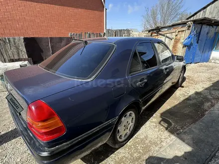 Mercedes-Benz C 180 1994 года за 1 900 000 тг. в Кокшетау – фото 3