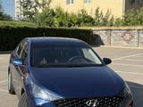 Hyundai Accent 2023 года за 6 900 000 тг. в Алматы – фото 2