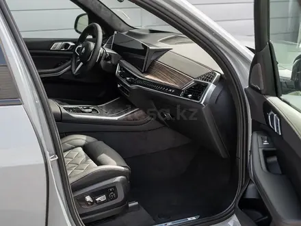 BMW X7 XDrive 40i 2026 года за 79 958 319 тг. в Астана – фото 7