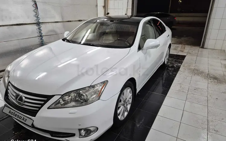 Lexus ES 350 2012 годаfor8 500 000 тг. в Атырау