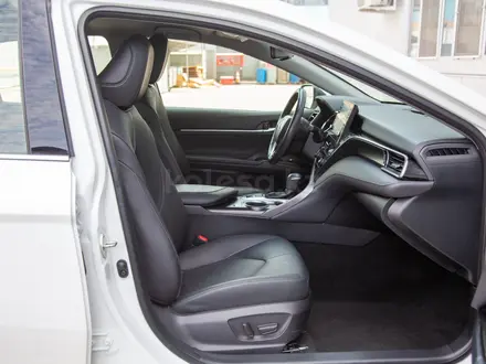 Toyota Camry Prestige 2023 года за 14 900 000 тг. в Алматы – фото 15