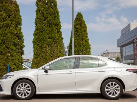 Toyota Camry Prestige 2023 года за 14 900 000 тг. в Алматы – фото 4