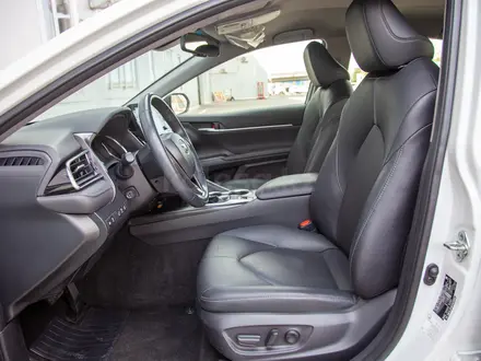 Toyota Camry Prestige 2023 года за 14 900 000 тг. в Алматы – фото 10