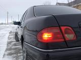 Mercedes-Benz E 200 1996 годаүшін1 700 000 тг. в Актобе – фото 5