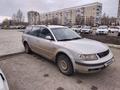 Volkswagen Passat 1998 года за 1 850 000 тг. в Уральск – фото 2