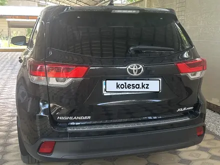 Toyota Highlander 2019 года за 18 500 000 тг. в Шымкент