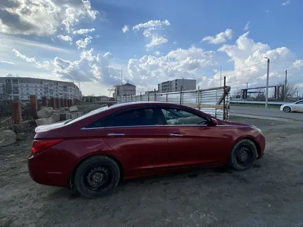 Hyundai Sonata 2010 года за 3 800 000 тг. в Актобе – фото 4
