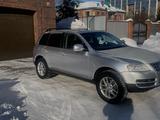 Volkswagen Touareg 2004 года за 5 300 000 тг. в Петропавловск – фото 4