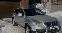 Volkswagen Touareg 2004 года за 5 300 000 тг. в Петропавловск – фото 3