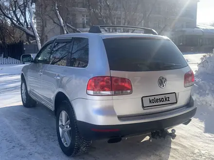 Volkswagen Touareg 2004 года за 4 700 000 тг. в Петропавловск – фото 8