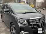 Toyota Alphard 2017 годаүшін26 000 000 тг. в Алматы – фото 2